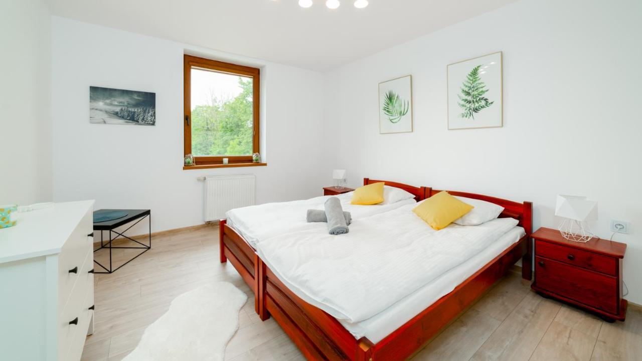Apartamenty Everysky - Boczna كارباش المظهر الخارجي الصورة